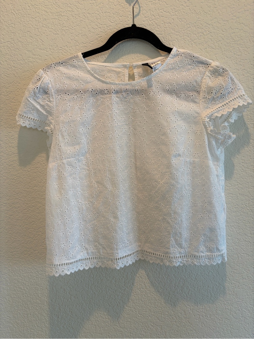H&M White Eyelet Short Sleeve Blouse